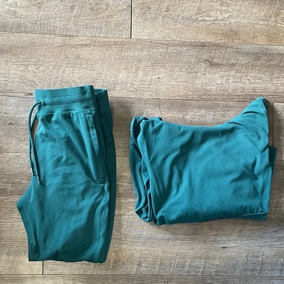 Gilly Hicks Sweatpants Joggers & Sweatshirt Hoodie Set - Picture 1 of 10